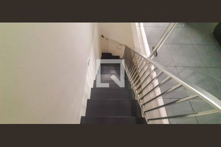 Casa à venda com 200m², 7 quartos e 1 vagaEscada