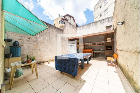 Casa à venda com 135m², 3 quartos e 4 vagas Casa à venda com 135m², 3 quartos e 4 vagasQuintal