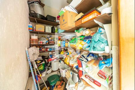 Casa à venda com 135m², 3 quartos e 4 vagas Casa à venda com 135m², 3 quartos e 4 vagasDespensa