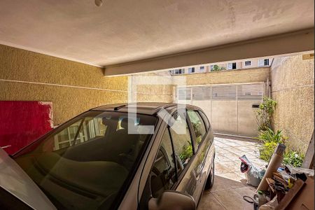 Casa à venda com 135m², 3 quartos e 4 vagas Casa à venda com 135m², 3 quartos e 4 vagasGaragem