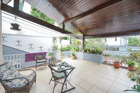 Casa à venda com 200m², 2 quartos e 2 vagasSacada
