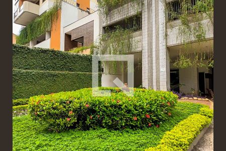 Apartamento à venda com 105m², 3 quartos e 2 vagasEntrada