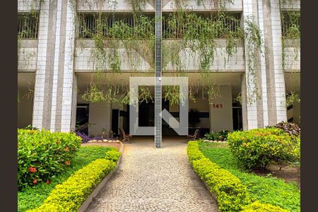 Apartamento à venda com 105m², 3 quartos e 2 vagasEntrada