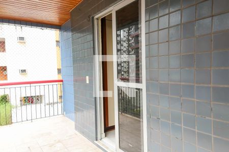 Apartamento à venda com 105m², 3 quartos e 2 vagasVaranda do Quarto Suite