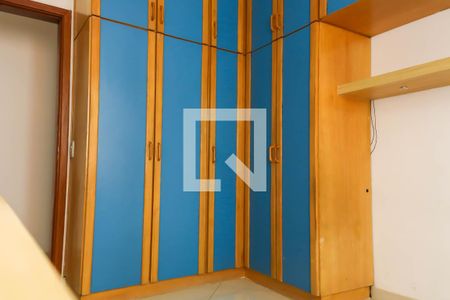 Apartamento à venda com 105m², 3 quartos e 2 vagasQuarto 2