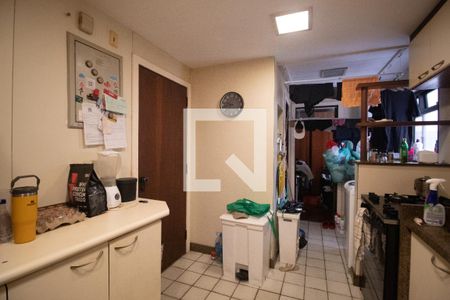 Apartamento à venda com 140m², 3 quartos e 2 vagas Apartamento à venda com 140m², 3 quartos e 2 vagasCozinha