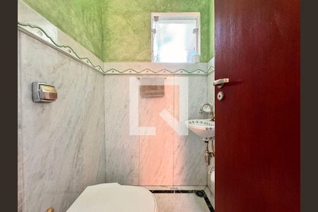 Casa à venda com 539m², 4 quartos e 5 vagasLavabo
