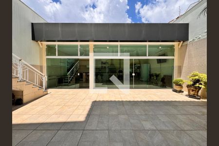 Casa à venda com 539m², 4 quartos e 5 vagasQuintal 