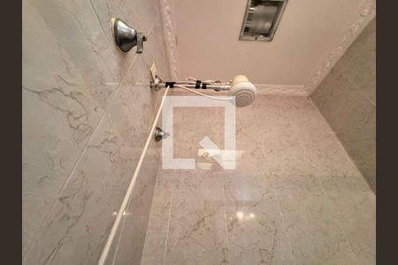 Casa à venda com 539m², 4 quartos e 5 vagasBanheiro da suíte 3