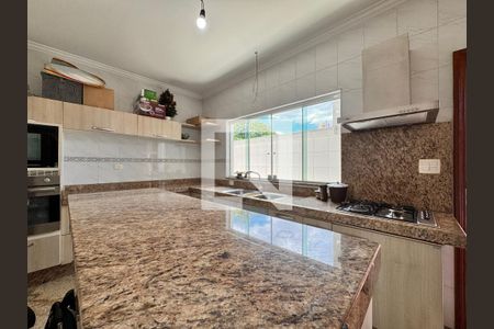 Casa à venda com 539m², 4 quartos e 5 vagasCozinha