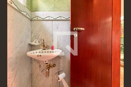 Casa à venda com 539m², 4 quartos e 5 vagasLavabo