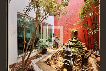 Casa à venda com 539m², 4 quartos e 5 vagasJardim de inverno 