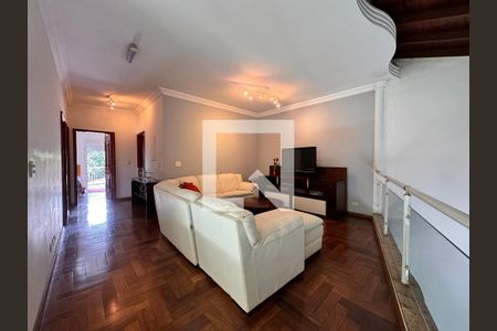 Casa à venda com 539m², 4 quartos e 5 vagasSala de TV