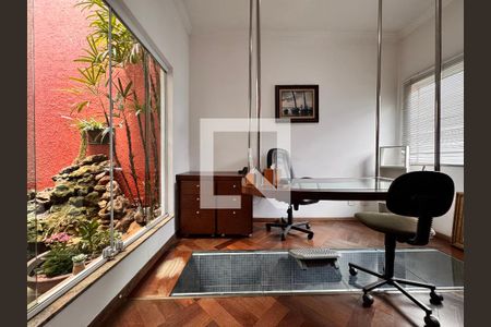 Casa à venda com 539m², 4 quartos e 5 vagasEscritório 