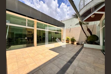 Casa à venda com 539m², 4 quartos e 5 vagasQuintal 