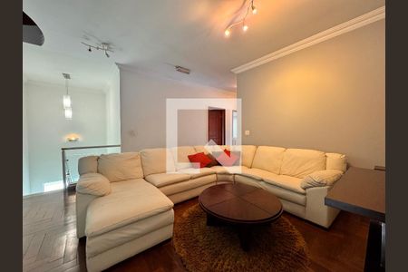 Casa à venda com 539m², 4 quartos e 5 vagasSala de TV