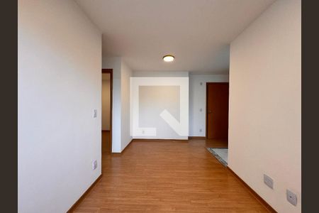 Sala de apartamento para alugar com 2 quartos, 44m² em Sumarezinho, Santo André