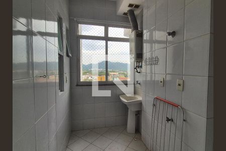 Apartamento à venda com 83m², 3 quartos e 2 vagas Apartamento à venda com 83m², 3 quartos e 2 vagasÁrea de Serviço