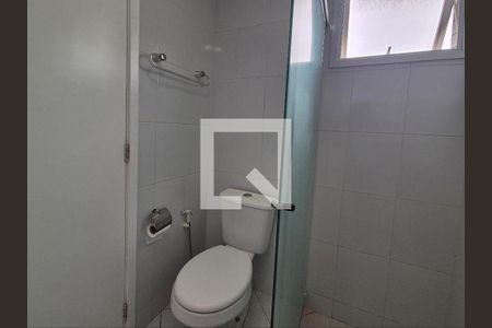 Apartamento à venda com 83m², 3 quartos e 2 vagas Apartamento à venda com 83m², 3 quartos e 2 vagasBanheiro da Suíte 2