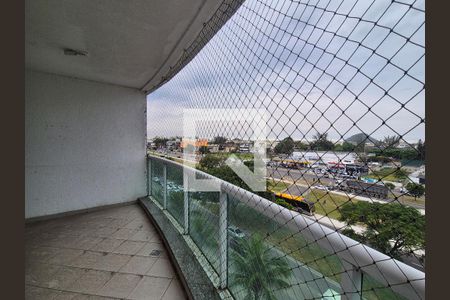 Apartamento à venda com 83m², 3 quartos e 2 vagas Apartamento à venda com 83m², 3 quartos e 2 vagasVaranda