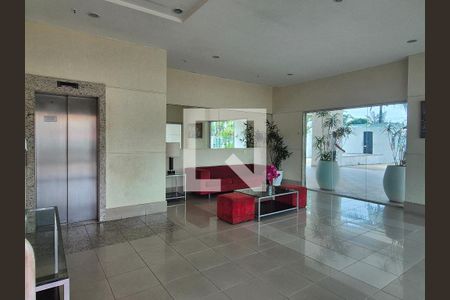 Apartamento à venda com 83m², 3 quartos e 2 vagas Apartamento à venda com 83m², 3 quartos e 2 vagasHall de entrada