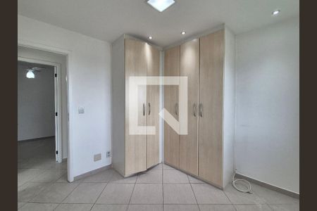Apartamento à venda com 83m², 3 quartos e 2 vagas Apartamento à venda com 83m², 3 quartos e 2 vagasQuarto