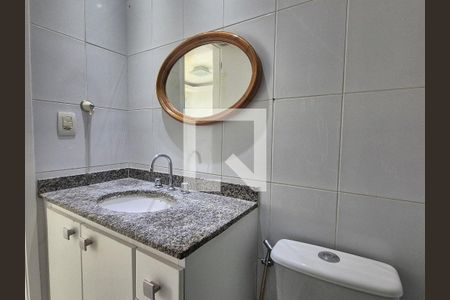 Apartamento à venda com 83m², 3 quartos e 2 vagas Apartamento à venda com 83m², 3 quartos e 2 vagasBanheiro da suite 2