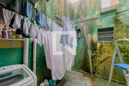 Casa à venda com 72m², 2 quartos e 1 vagaÁrea de Serviço