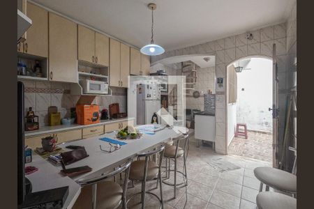 Casa à venda com 200m², 3 quartos e 2 vagasCozinha