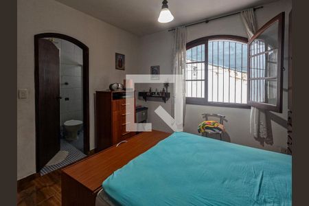 Suíte de casa à venda com 3 quartos, 200m² em Jardim Peri, São Paulo