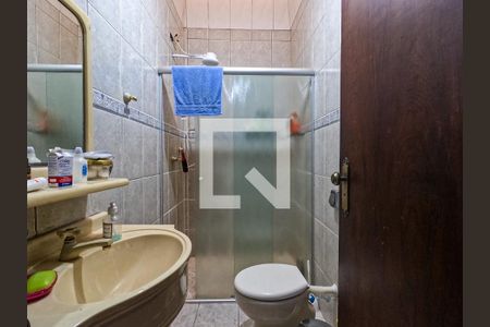 Casa à venda com 200m², 3 quartos e 2 vagasBanheiro