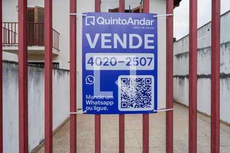 Casa à venda com 92m², 3 quartos e 2 vagas Casa à venda com 92m², 3 quartos e 2 vagasPlaca