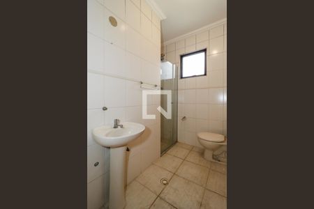 Casa à venda com 92m², 3 quartos e 2 vagas Casa à venda com 92m², 3 quartos e 2 vagasBanheiro