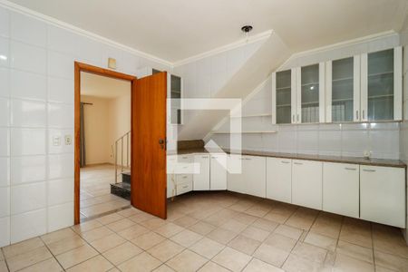 Casa à venda com 92m², 3 quartos e 2 vagas Casa à venda com 92m², 3 quartos e 2 vagasCozinha