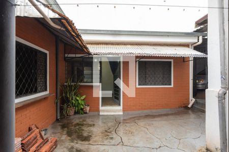 Casa à venda com 250m², 4 quartos e 5 vagas Casa à venda com 250m², 4 quartos e 5 vagasCasa 2- Fachada