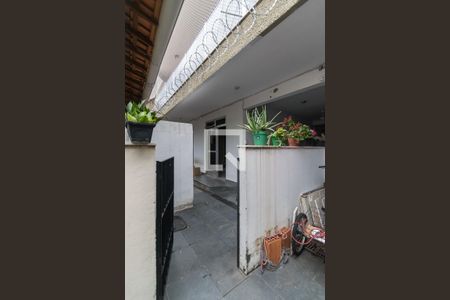 Casa à venda com 94m², 2 quartos e sem vagaÁrea comum - Entrada do imóvel