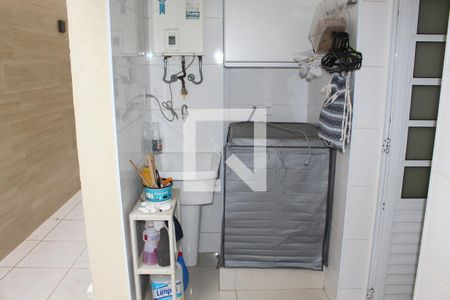 Casa de condomínio para alugar com 97m², 3 quartos e 2 vagasLavanderia