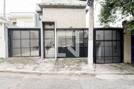Casa para alugar com 100m², 2 quartos e 1 vagaFachada