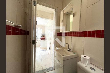 Casa à venda com 212m², 4 quartos e 3 vagas Casa à venda com 212m², 4 quartos e 3 vagasEdícula