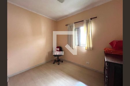 Casa à venda com 212m², 4 quartos e 3 vagas Casa à venda com 212m², 4 quartos e 3 vagasQuarto 3