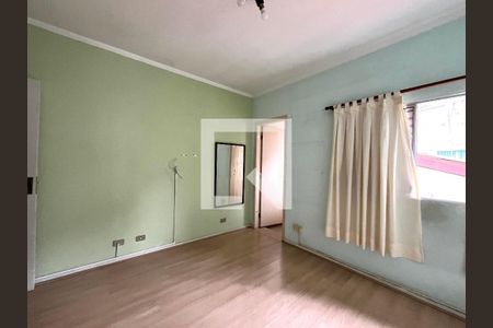 Casa à venda com 212m², 4 quartos e 3 vagas Casa à venda com 212m², 4 quartos e 3 vagasSuite