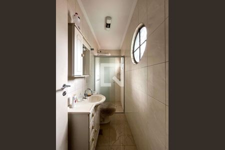 Casa à venda com 212m², 4 quartos e 3 vagas Casa à venda com 212m², 4 quartos e 3 vagasBanheiro da Suíte