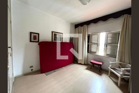 Casa à venda com 212m², 4 quartos e 3 vagas Casa à venda com 212m², 4 quartos e 3 vagasQuarto 2