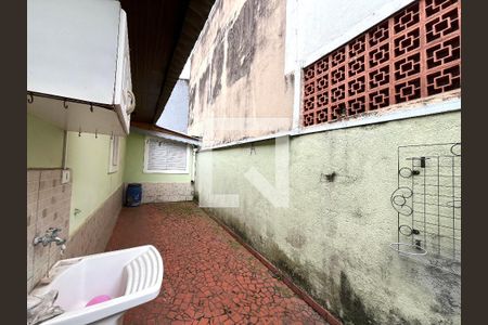 Casa à venda com 212m², 4 quartos e 3 vagas Casa à venda com 212m², 4 quartos e 3 vagasEdícula