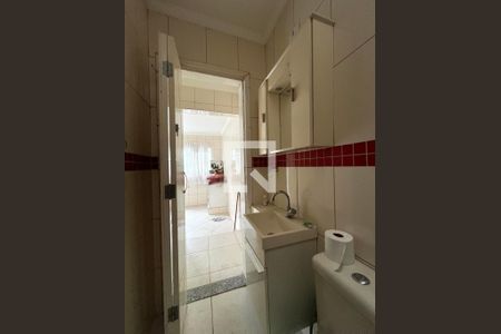 Casa à venda com 212m², 4 quartos e 3 vagas Casa à venda com 212m², 4 quartos e 3 vagasEdícula