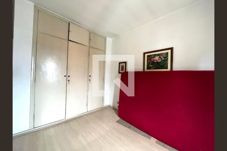 Casa à venda com 212m², 4 quartos e 3 vagas Casa à venda com 212m², 4 quartos e 3 vagasQuarto 2