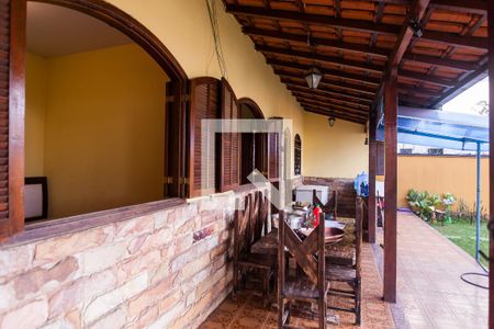 Casa para alugar com 600m², 3 quartos e 3 vagas Casa para alugar com 600m², 3 quartos e 3 vagasVaranda da Sala