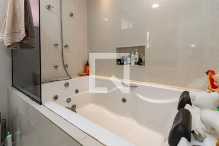 Casa para alugar com 130m², 2 quartos e 1 vaga Casa para alugar com 130m², 2 quartos e 1 vagaBanheiro da Suíte
