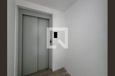 Apartamento para alugar com 211m², 3 quartos e 3 vagas Apartamento para alugar com 211m², 3 quartos e 3 vagasHall Social Apartamento