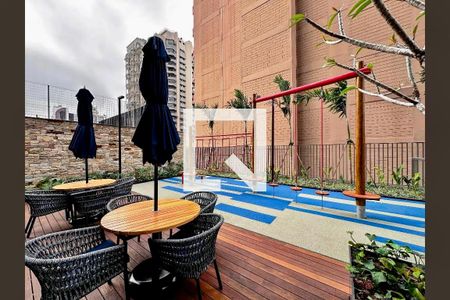 Apartamento para alugar com 211m², 3 quartos e 3 vagas Apartamento para alugar com 211m², 3 quartos e 3 vagasPlayground